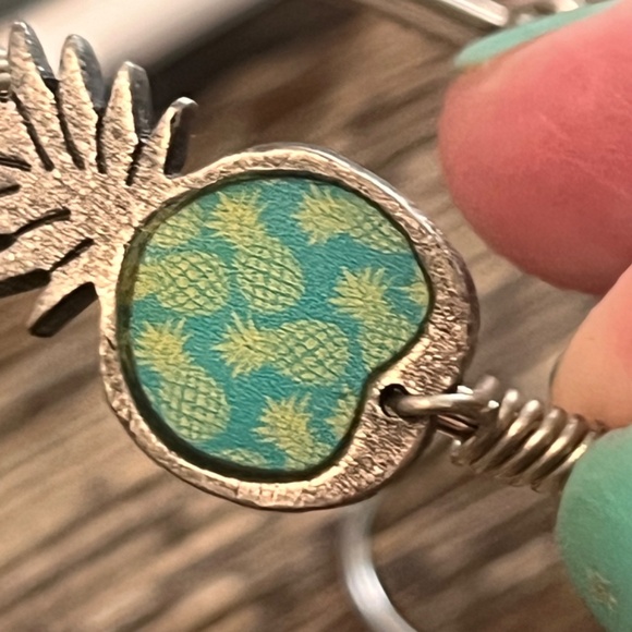 NEW Luca + Danni - PINEAPPLE bracelet, NWT - Picture 3 of 8